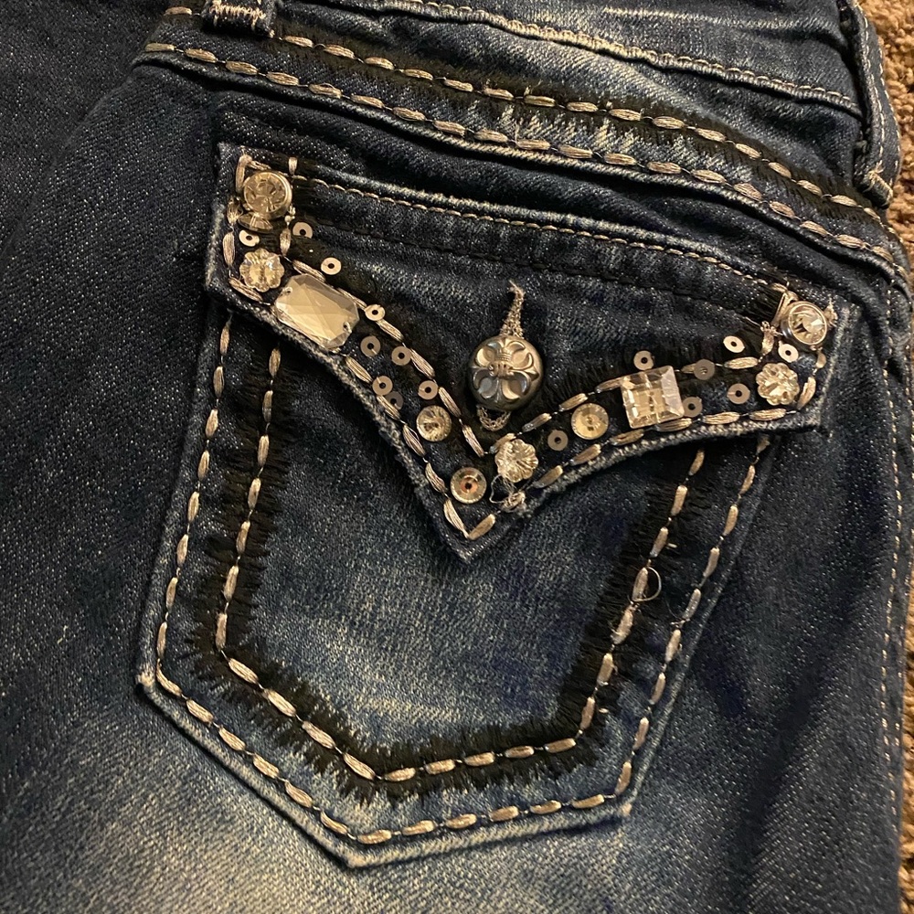 NWOT 25x33 Miss Me Jeans